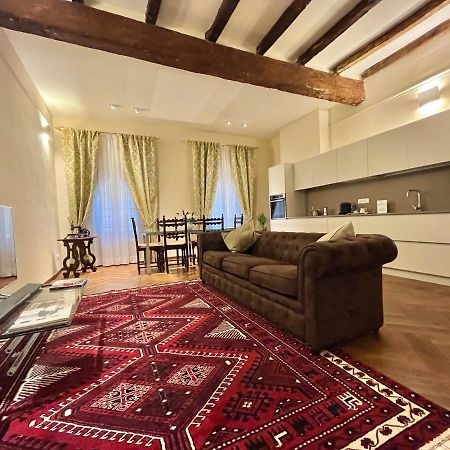 Lovely 2 bedroom apartment nearby Piazza Maggiore Bologna Esterno foto